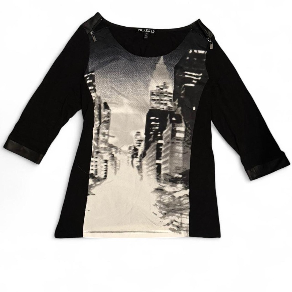 Black and Gray Cityscape Graphic Women's Top